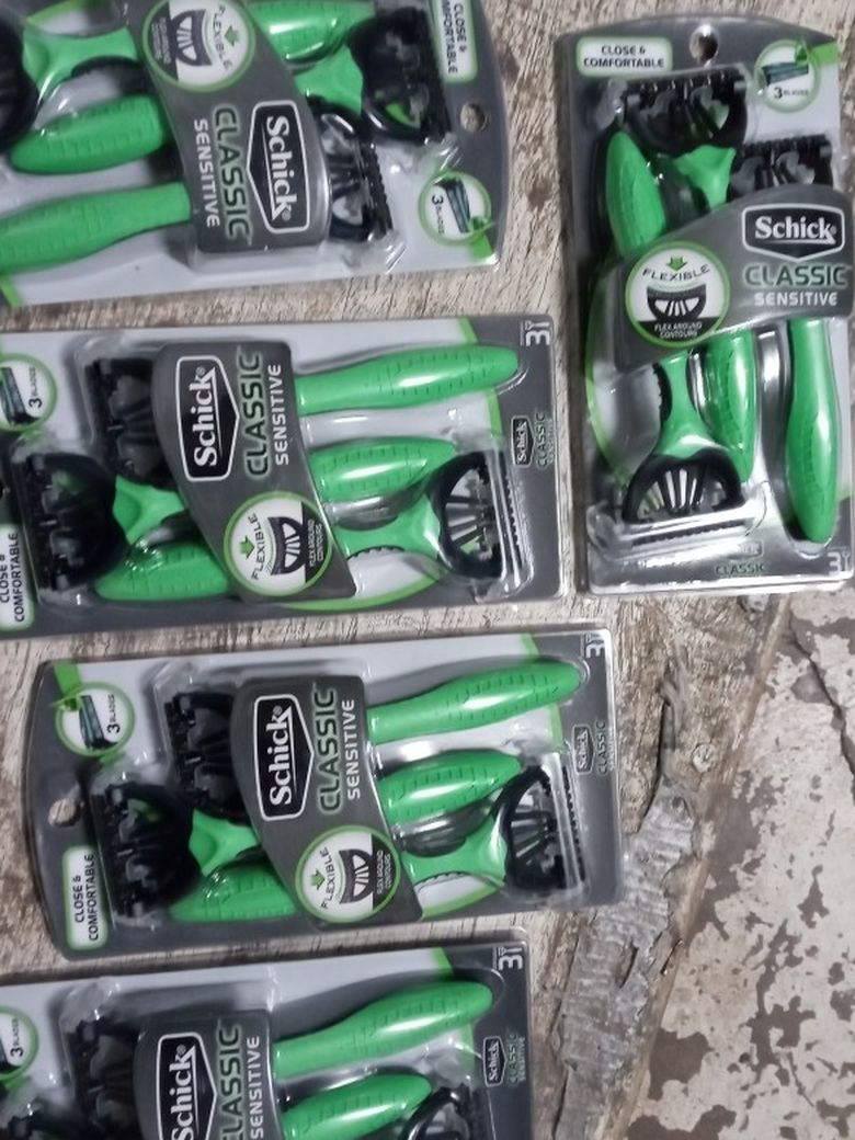 Schick Class Sensitive Men Razors