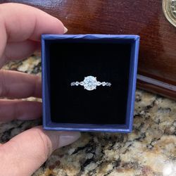 Moissanite ring 