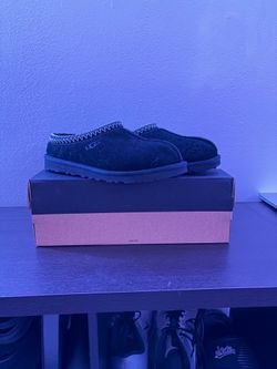 Tasman UGGs size 8