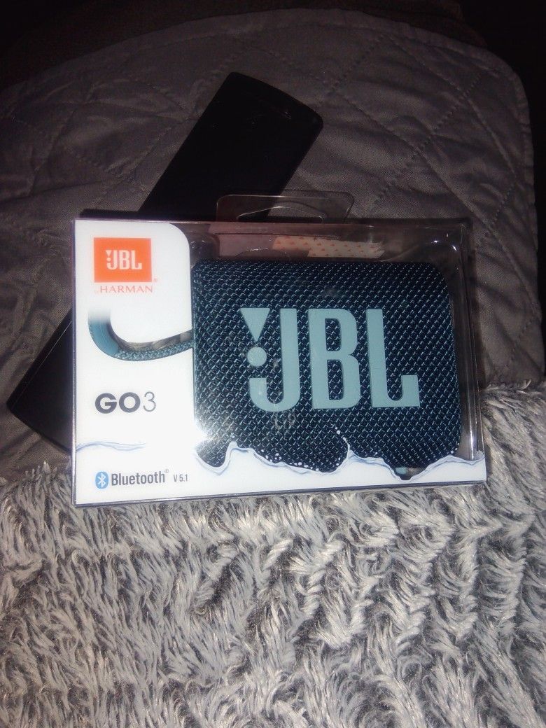 JBL Go 3