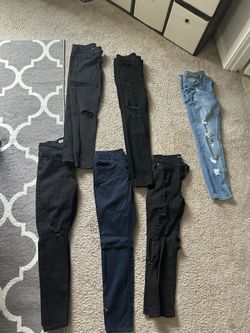 EUC jeans Size 9 