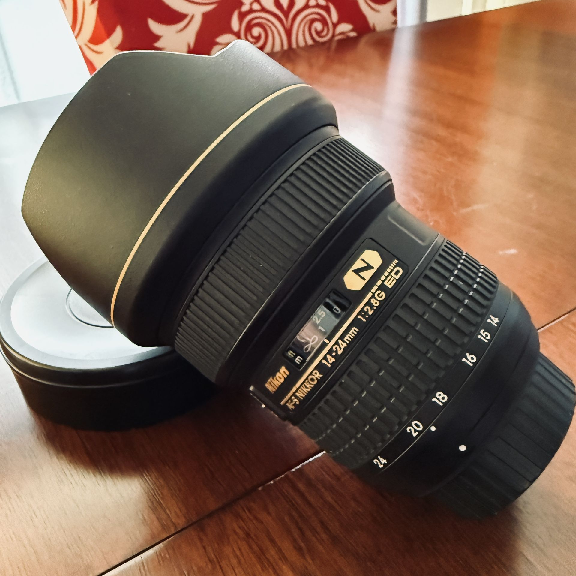 Nikon AF-S Nikkor 14-24mm f/2.8G ED Lens