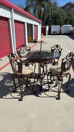 Mesa de 4 sillas Desayunador