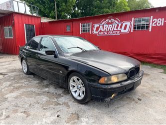 2003 BMW 520I IN FOR PARTS!