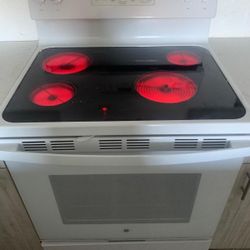 Nevera Y Estufa Blanca En Perfectas Condiciones 