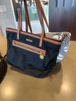 Michael Koors y Dooney and bourke