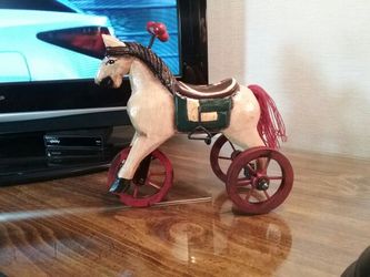 Countertop Horse on Wheels with Handlebars