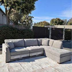 Thomasville Miles 2-Piece Sectional w/ Power Footrests (Gray) *FREE DELIVERY 🚚*  