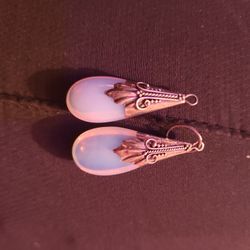 925 silver and moonstone pendants for necklace or earings.