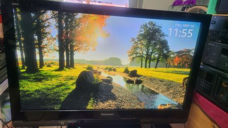 Panasonic High Def Plasma 42"Tv with remote