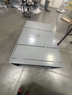 Storage cabinets (NEED GONE ASAP)