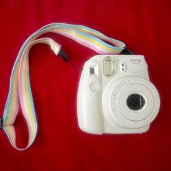Fuji Instax Mini Polaroid Camera 