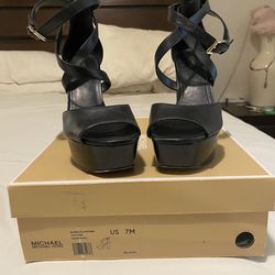 Michael Kors , Burke Platform, Black Size 7