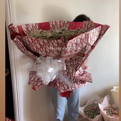 Graduation Money Bouquet Lei Rose Arrangement Lei Balloons 