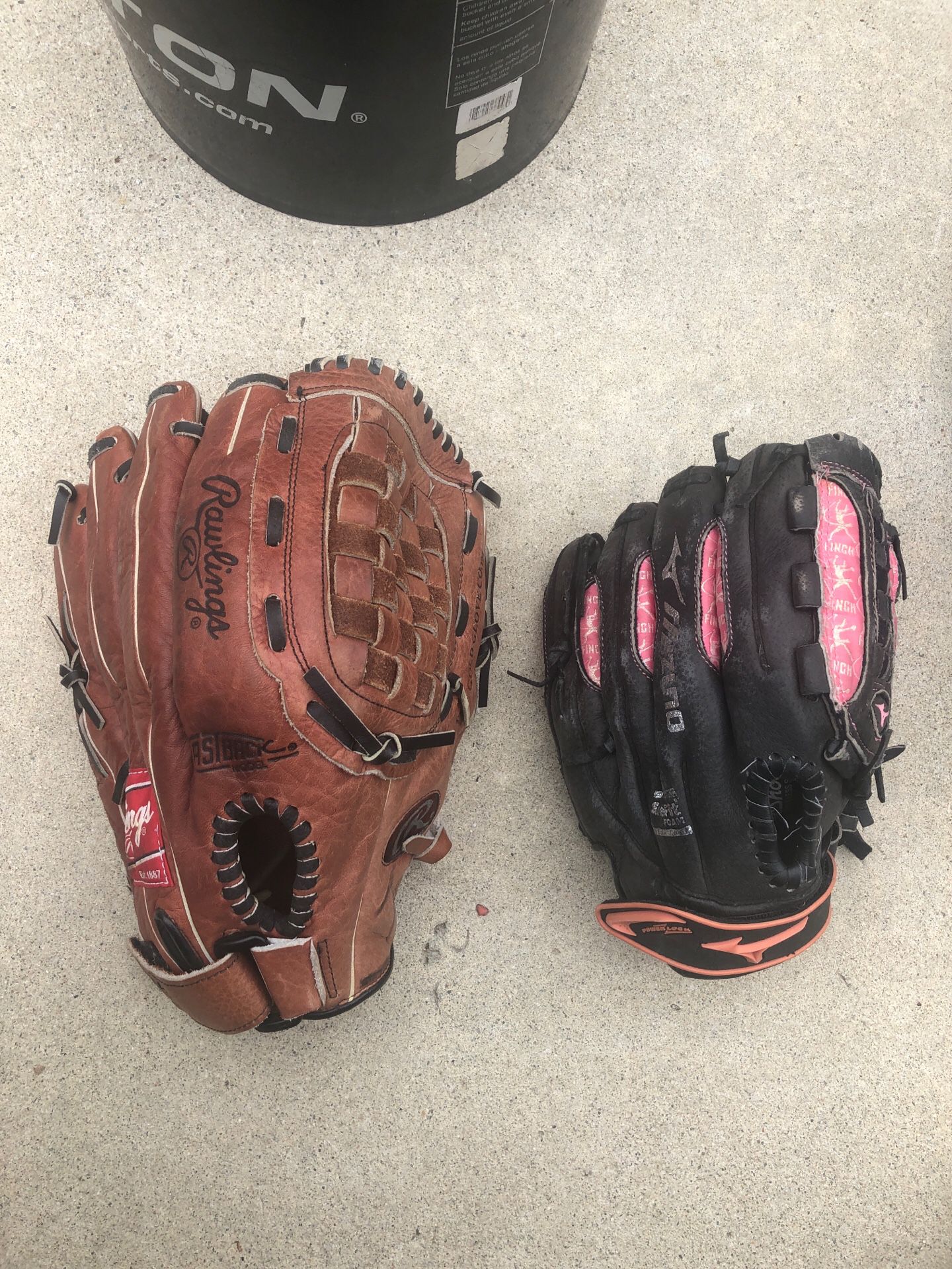 Baseball/ Softball Gloves