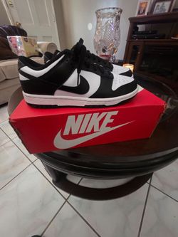 Nike pandas