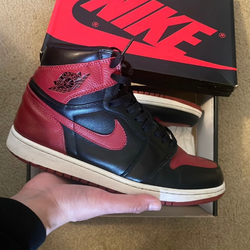 Air Jordan 1 Bred