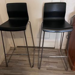 2 Chairs