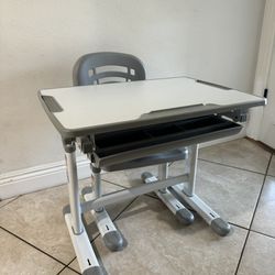 Kids Adjustable Desk
