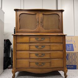 Solid wood Dresser or Tall chest of drawers, Armorie