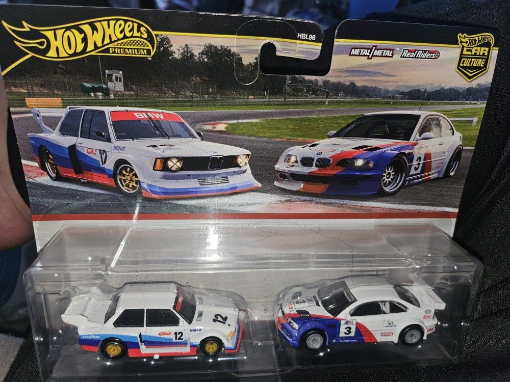 Hot Wheels Premium Car Culture BMW 2-Pack 2023 New 320
