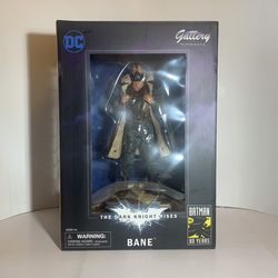 DIAMOND SELECT TOYS DC Gallery The Dark Knight Rises: Bane PVC Figure 12”
