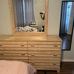 Dresser for sale $85
