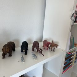 Animal Toy Figures Bear, Wooly Mammoth, Tiger, Hyppo 