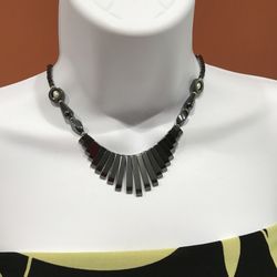 Black Hematite with Perl Choker Neckless, worn on few occasions, like new