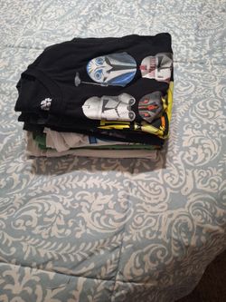 12 boys t-shirts size 4/5 for 12 dollars total