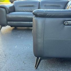 Couch/Sofa Sectional - Recliners - Gray - Delivery Available 🚛