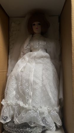 Gloria Vanderbilt Bride Doll