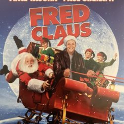 FRED CLAUS (Blu-Ray + DVD + Digital-2007) Vince Vaughn + Paul Giamatti!