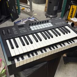 NOVATION LAUNCHKEY37