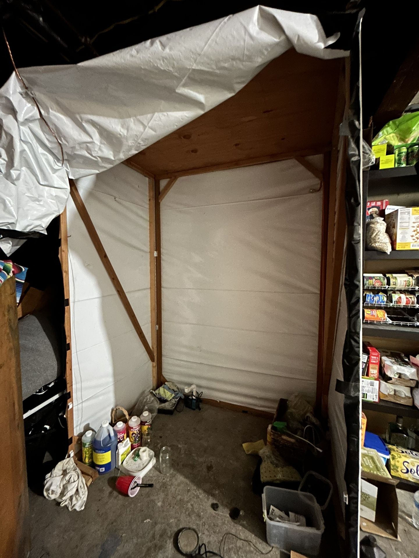 Indoor DIY Grow Tent – 60”W x 40”D x 88”H