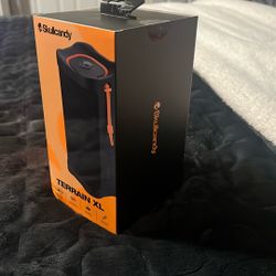 Skullcandy Terrain Xl Brand New 