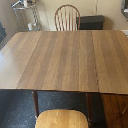 Really Nice Dining Room Table W/3 Chairs 