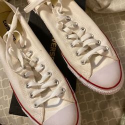 Converse All Stars Men’s 10.5  Women’s 12.5 With Box