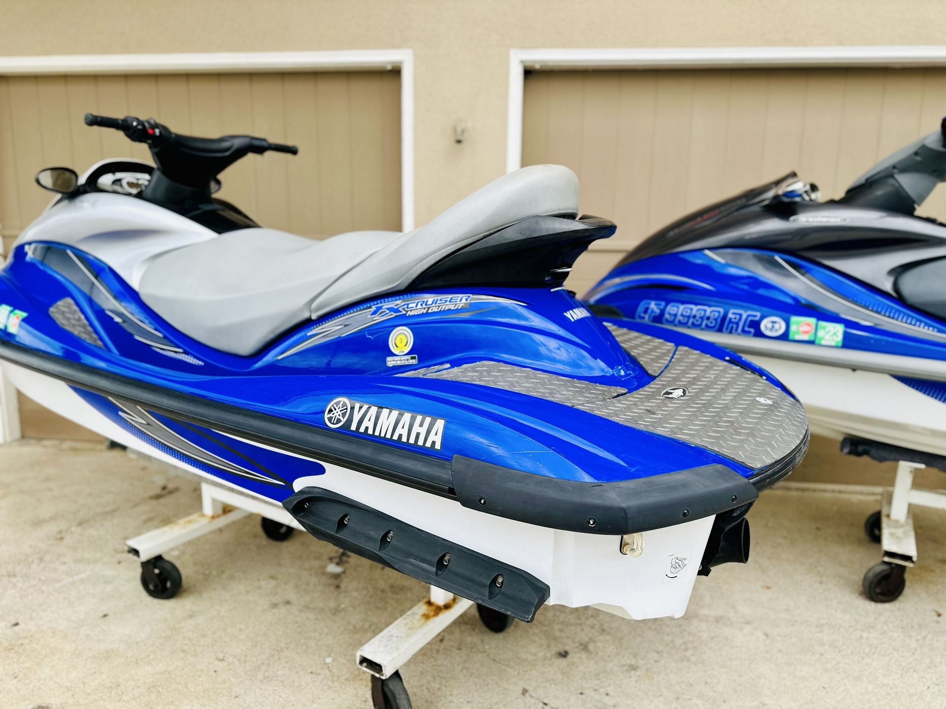 2005 Two Yamaha FX HO cruiser Waverunners / skis and trailer clean
