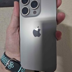 IPhone 15 pro AT&T And Cricket only