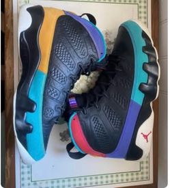 Air Jordan 9’s retro ( dream it do it)