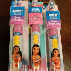 Boys And Girls And Adults  Toothbrush $4 Each