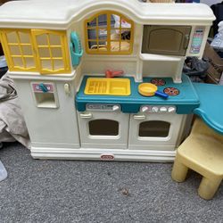 Vintage Little Tikes Kitchen 