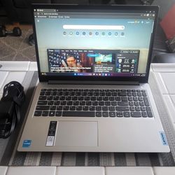 Lenovo Idealpad Laptop 256 SSD  8gb Touchscreen New Condition $250 Obo