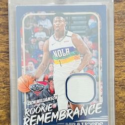 ZION WILLIAMSON (2022-2023 ROOKIE REMEMBEENCE PANINI JERSEY BASKETBALL CARD MINT CONDITION 