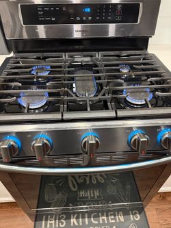 Samsung 5-Burner Gas Range Black Stainless