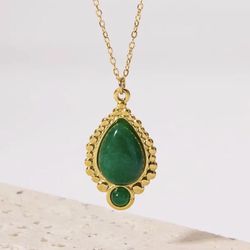 Beautiful Precious Emerald necklace 