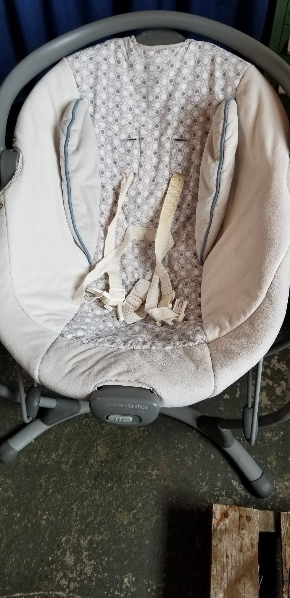 Graco baby swing