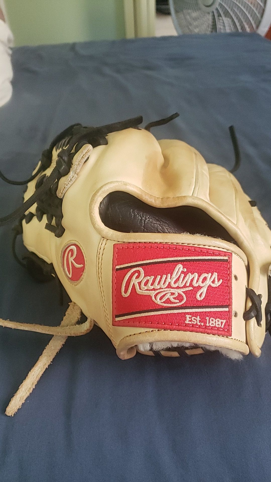 Rawlings PROS204-4C Left Handed 11.5" Pitching/Infielders Glove