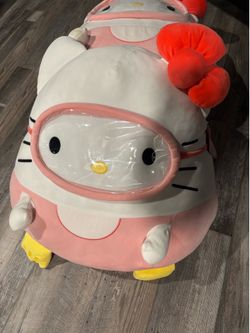 Hello Kitty ‘Scuba Gear’ Squishmallow Jumbo